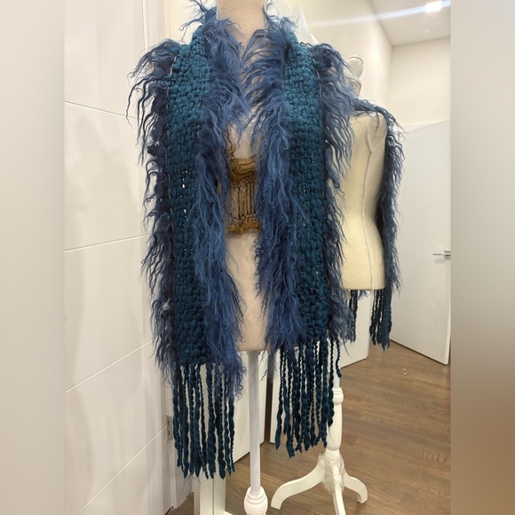 Handmade Real Mongolian Fur Scarf - Picture 2 of 9